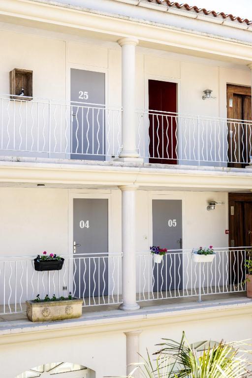 Hotel La Jetee Saint-Martin-de-Re Exterior photo